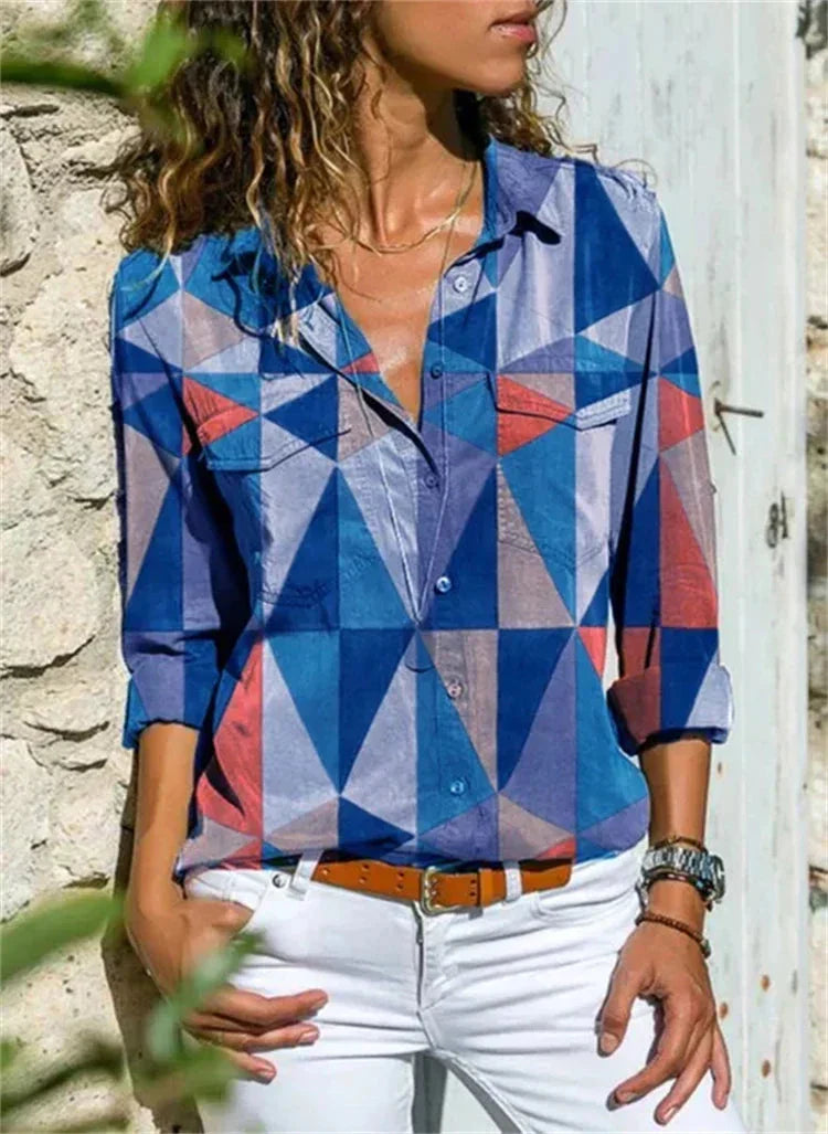Claire | Bluză Chic – Imprimare Albastră și Siluetă Aeriană
