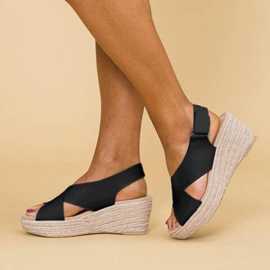 Yamila | Women's Sandals – Cross Design and Chic Look 