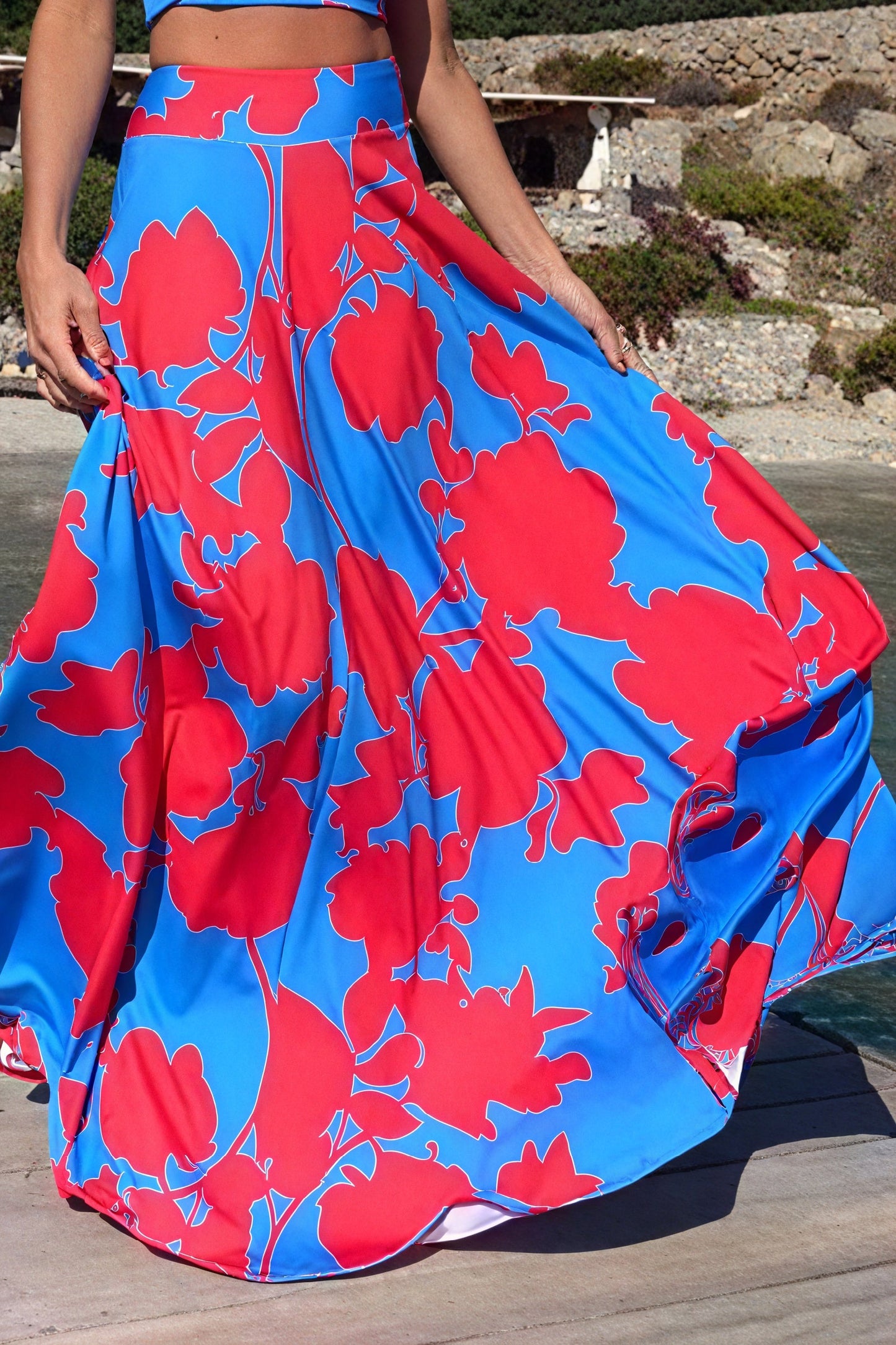 Joana | Ansamblu Floral – Top și Fustă pentru un Stil Însorit 