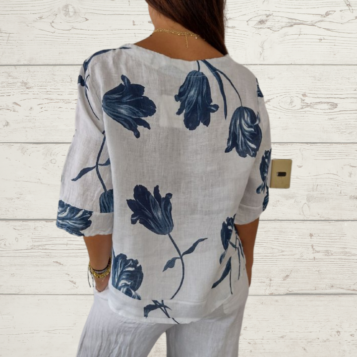 Jeanne | Elegant Blomstret Bluse – Sentral Knapping Og Korte Ermer 