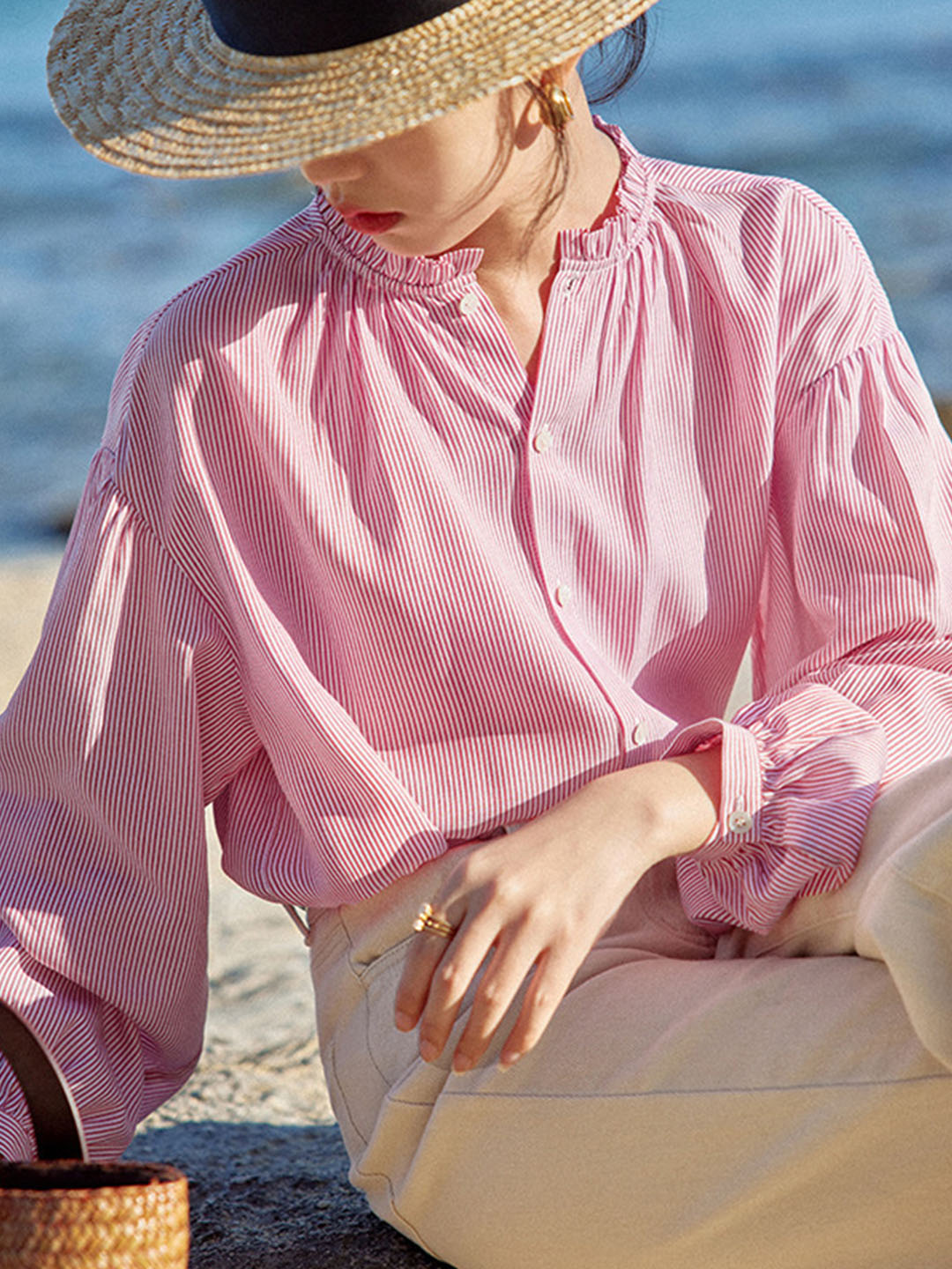 Ginette | Bluse med fine striber – Chic og komfortabel 