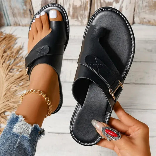 Louise | Cross-Strap Sandals – Elegance and Summer Simplicity 