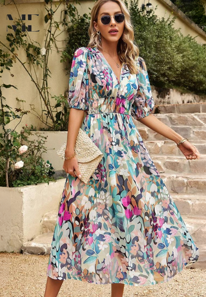 Alma | Blomsterkjole – Romantisk Eleganse Og Strukturerte Ermer 
