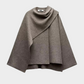 Fernande | Luxe Cape Mantel – Tijdloze En Verfijnde Elegant 