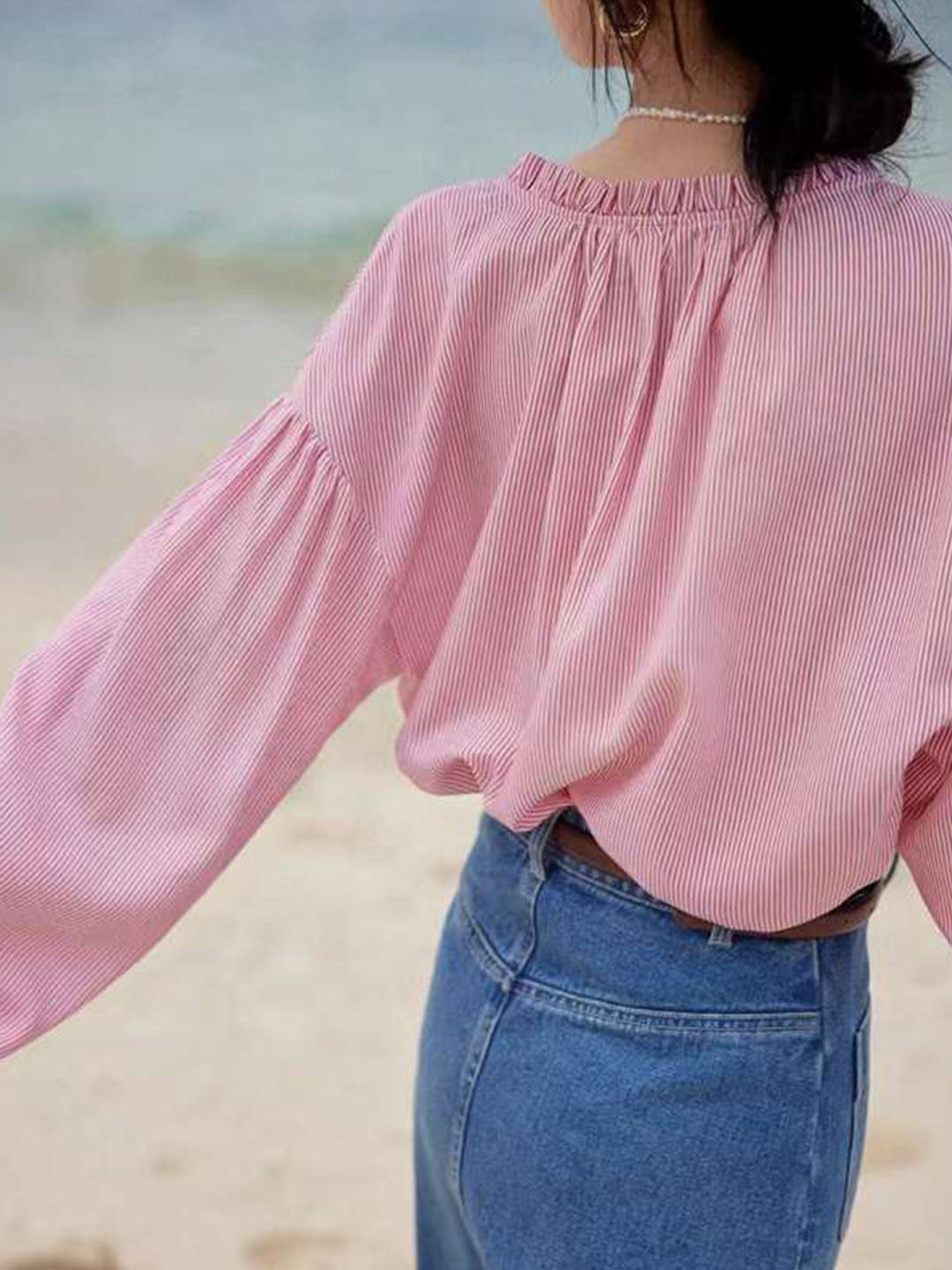 Ginette | Bluse med fine striber – Chic og komfortabel 